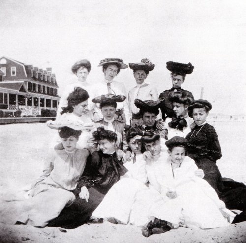 Tiffany Girls at Midland Beach