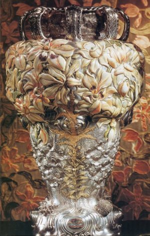 Mognolia vase created by Tiffany Glass